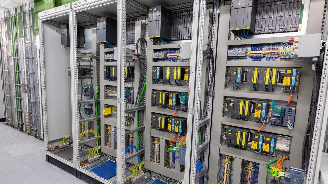 sto-control-cabinet